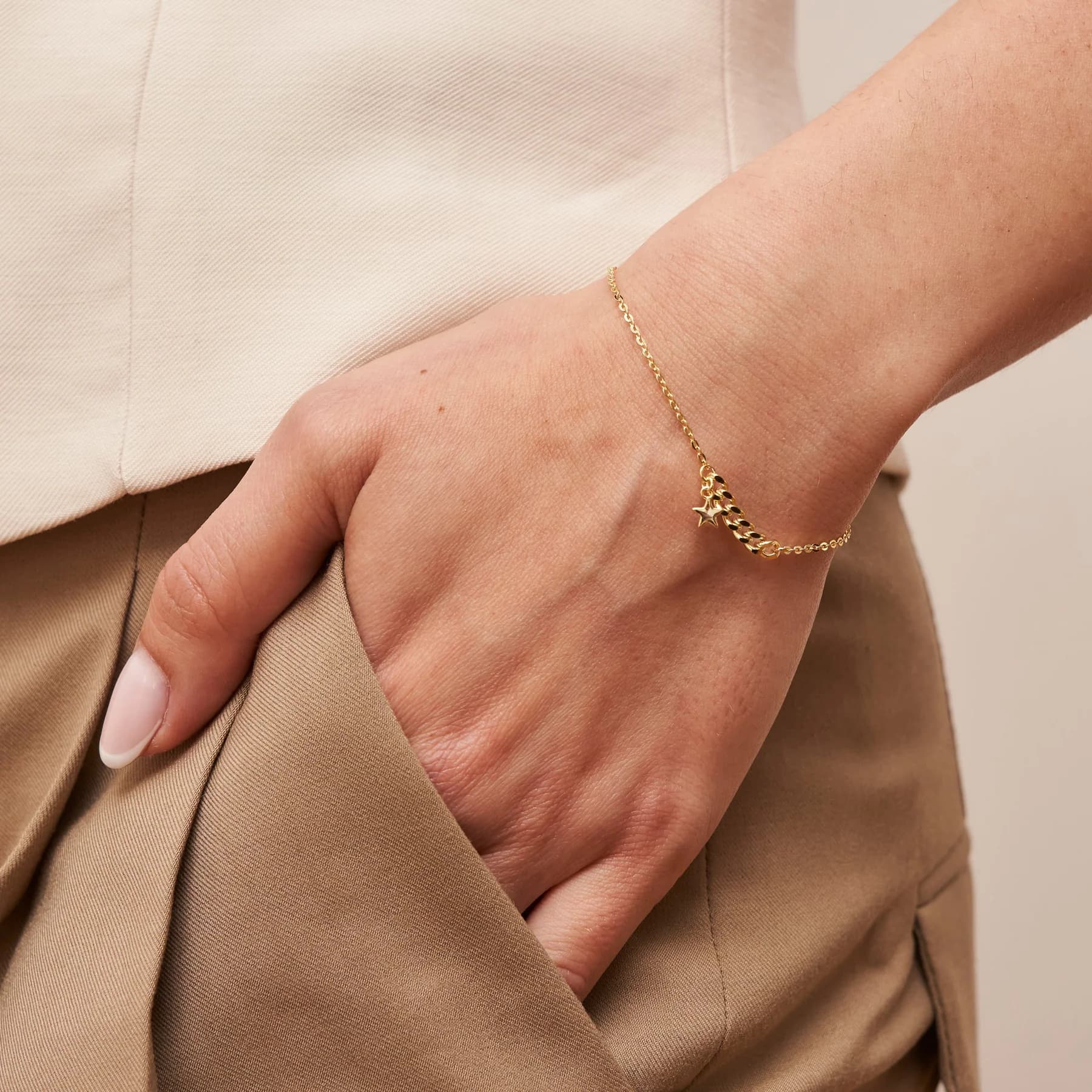 PITANI®️ Personalisierte Armbänder: Einzigartige Schmuckstücke, die begeistern
