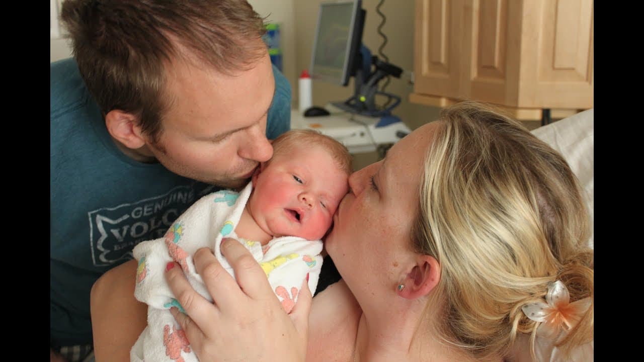 So viel Liebe in einem Bild – Newborn Babyshooting