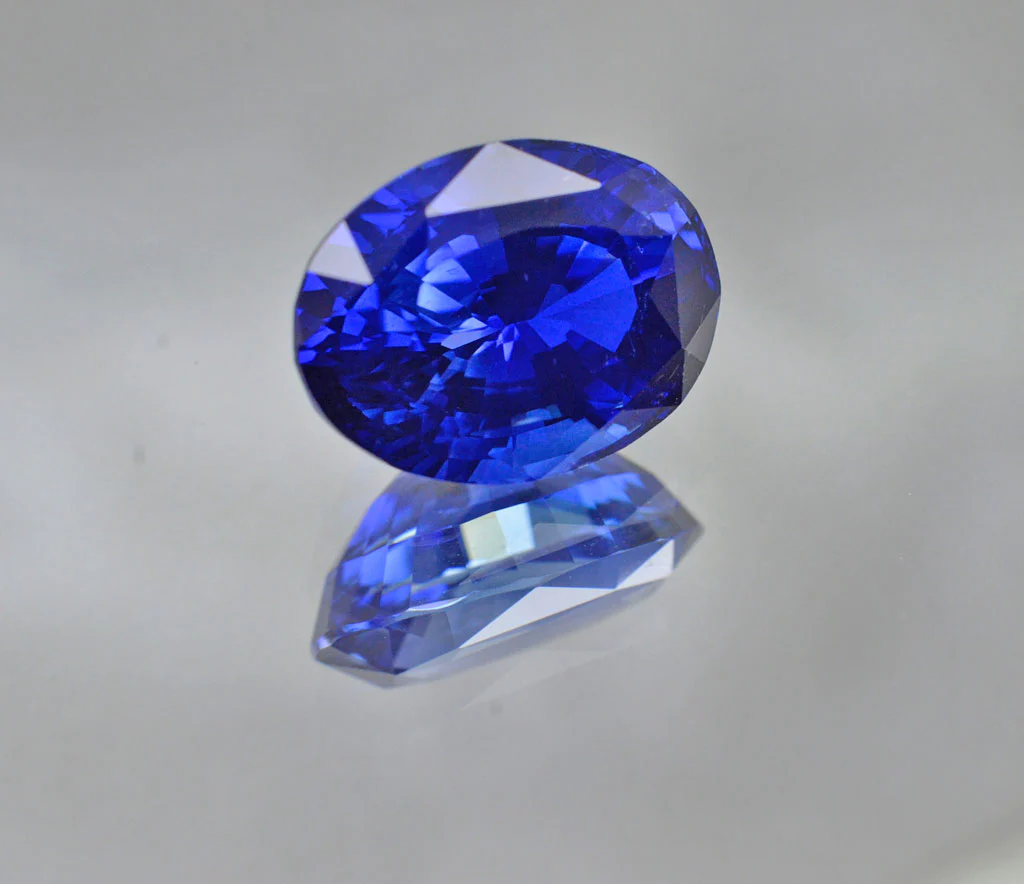 Die Verbindung zwischen blauen Saphiren und Treue